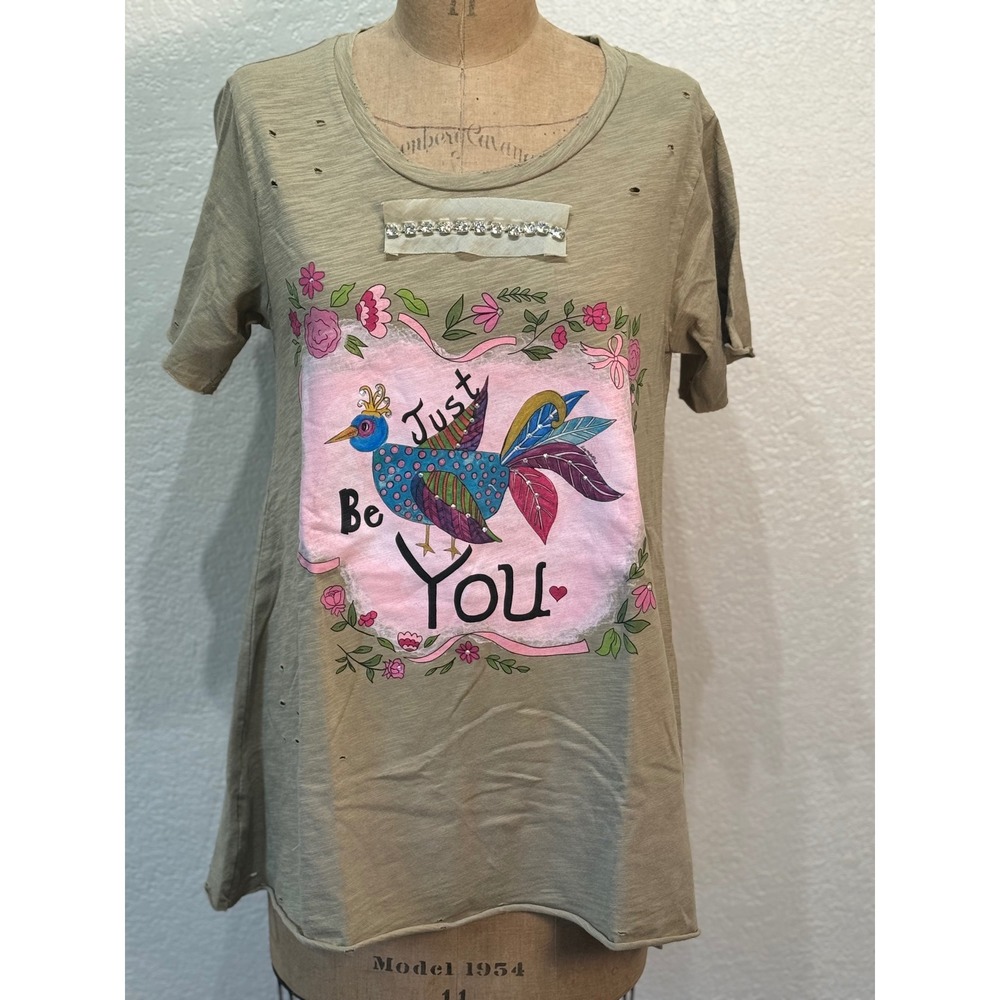 A Rare Bird Just Be You‎ Graphic Tee Distressed Embellished Sage Green S/M NWT